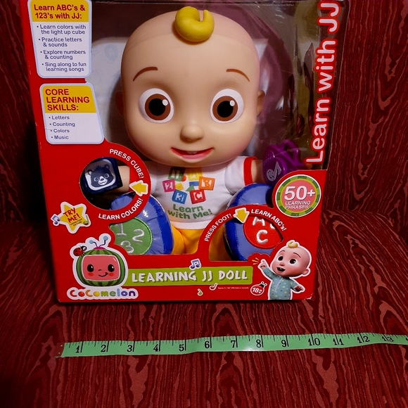 COCOMELON LEARNING JJ DOLL INTERACTIVE 50+ PHASES ABC'S 123'S COLORS NEW IN BOX - Picture 8 of 8